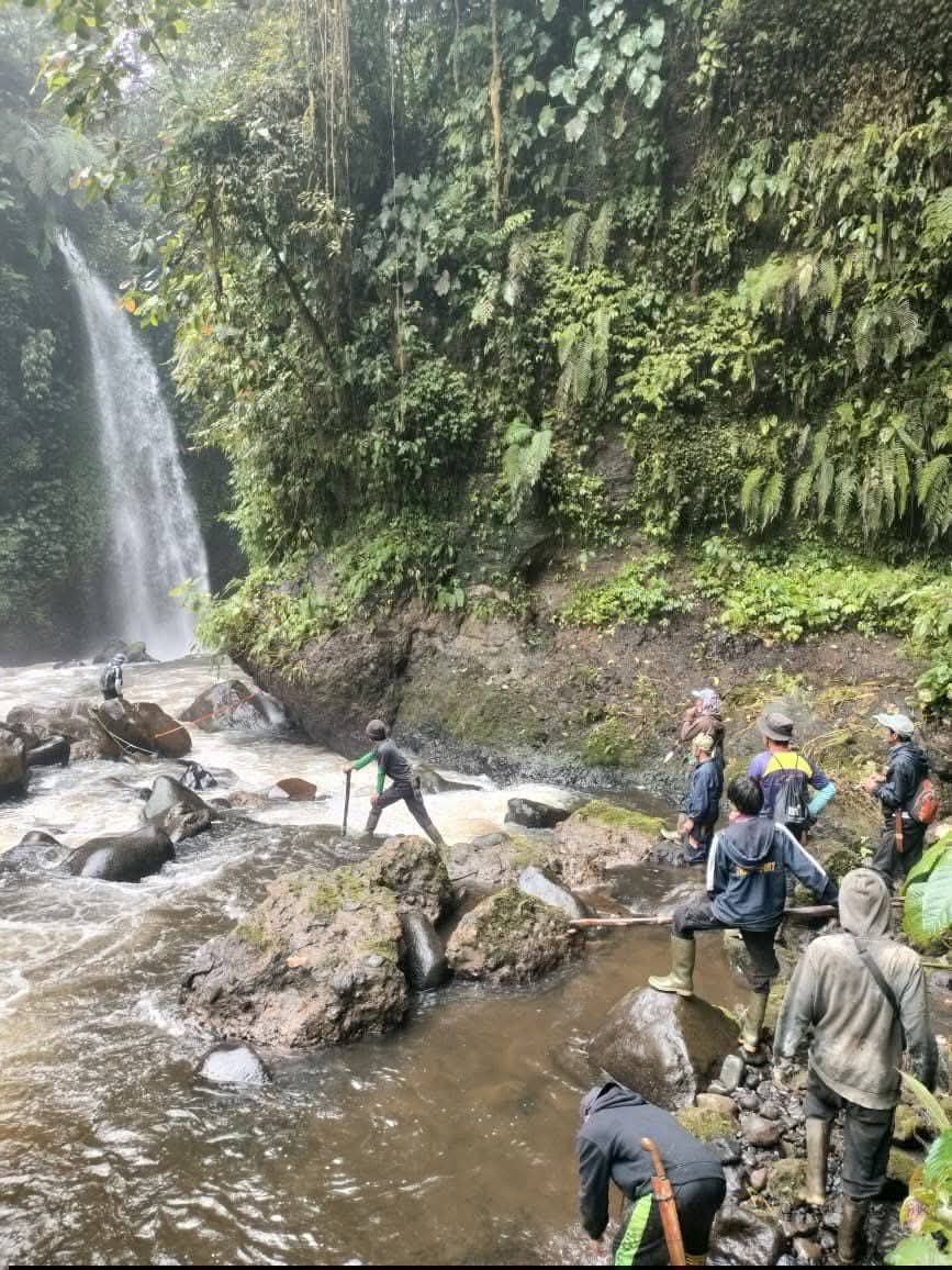 Udah Masuk Hari Ke Tiga, Warga Kerinci Mancing di Sungai Pulau Lebar, Satu Orang Hanyut , Pencarian Basarnas Dan Masyarakat Belum Ada Ketemu 
